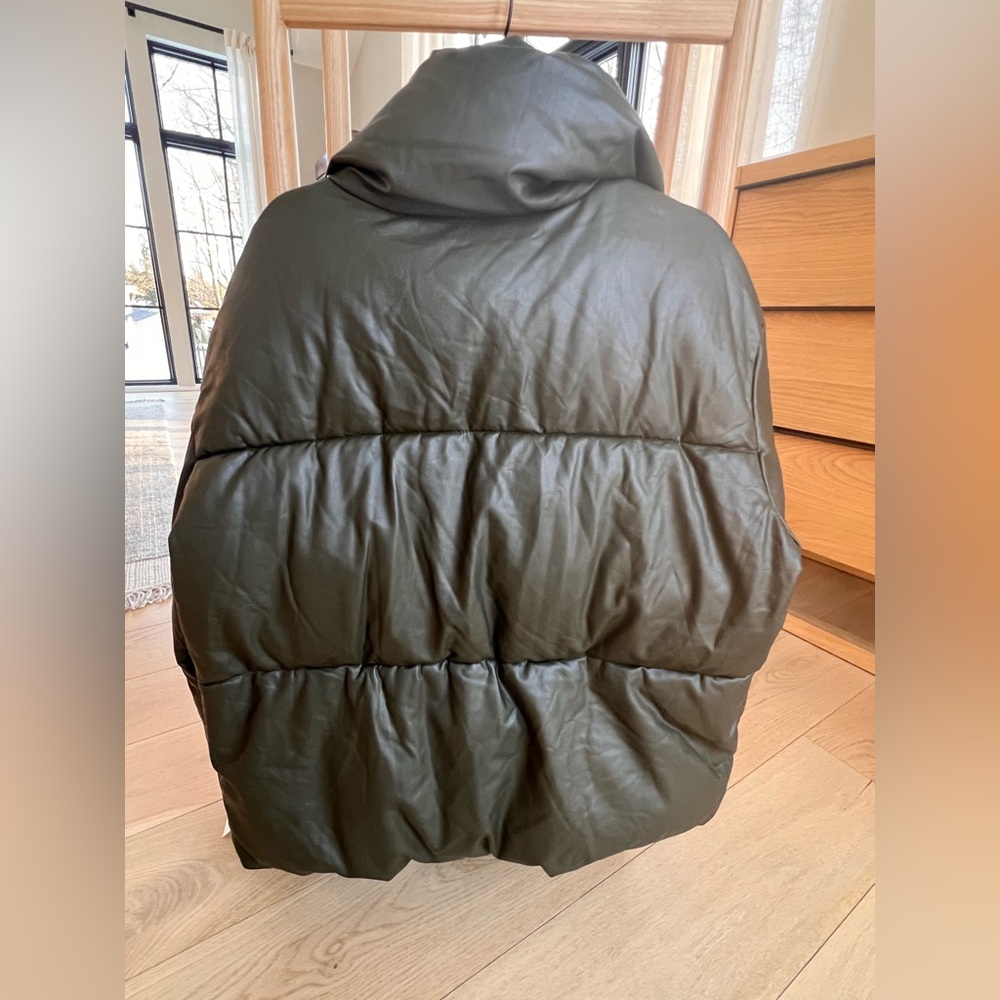🔥NWT - Bagatelle NYC Vegan Puffer Jacket Size M - Picture 6 of 12